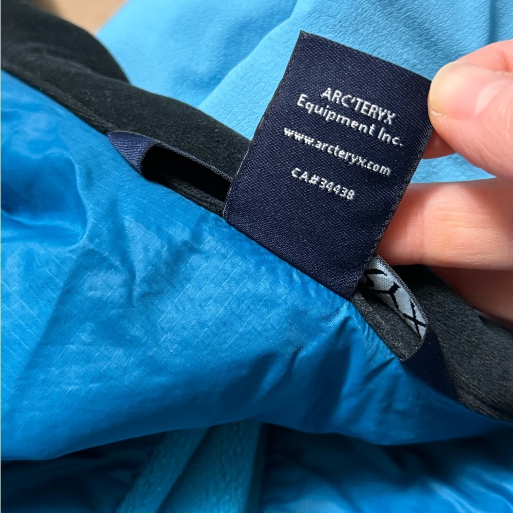 Arc'teryx Women's Light Blue Atom LT Vest Medium Layers - Picture 8 of 11